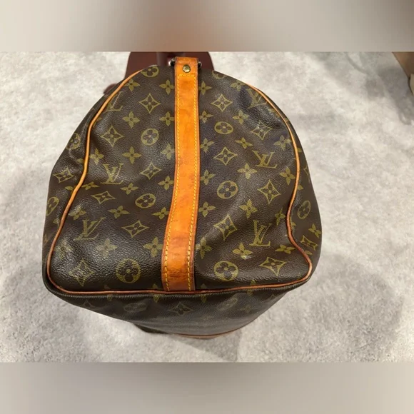 Auth Louis Vuitton Keepall 50 Monogram Travel Bag - Picture 4 of 16